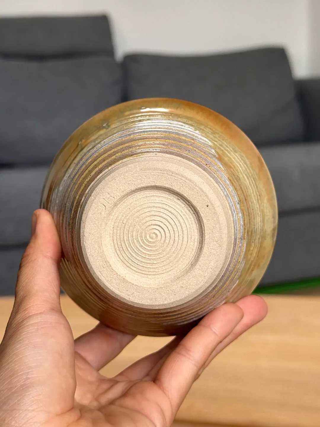 Bowl 004, view 4