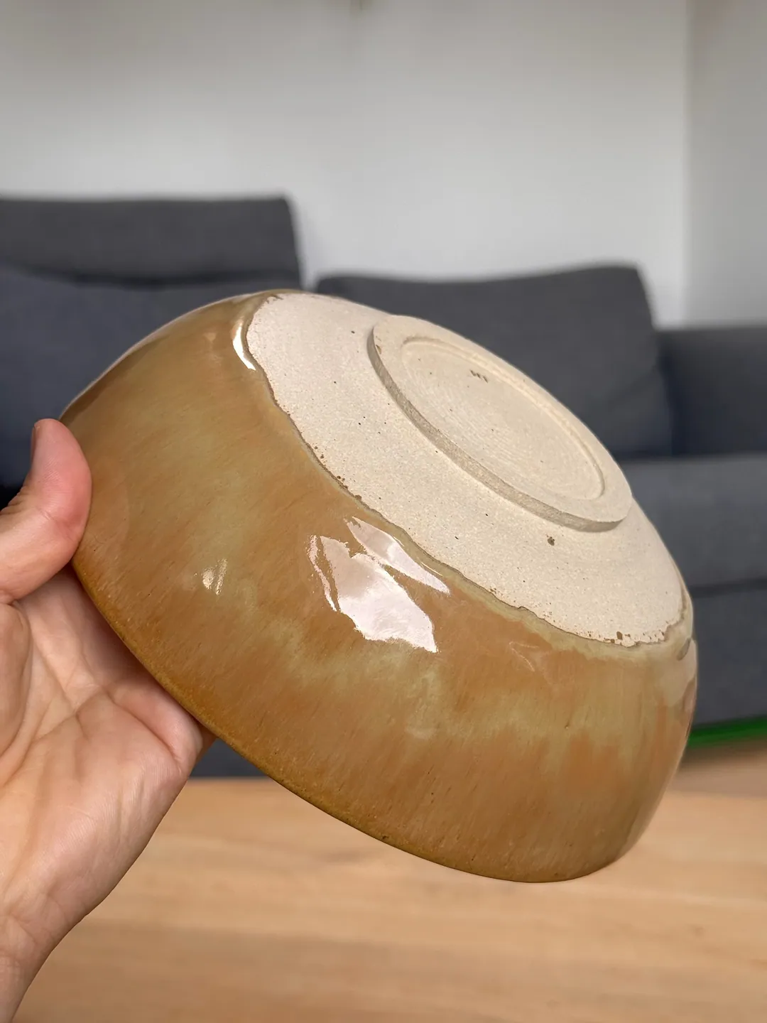 Bowl 005, view 3