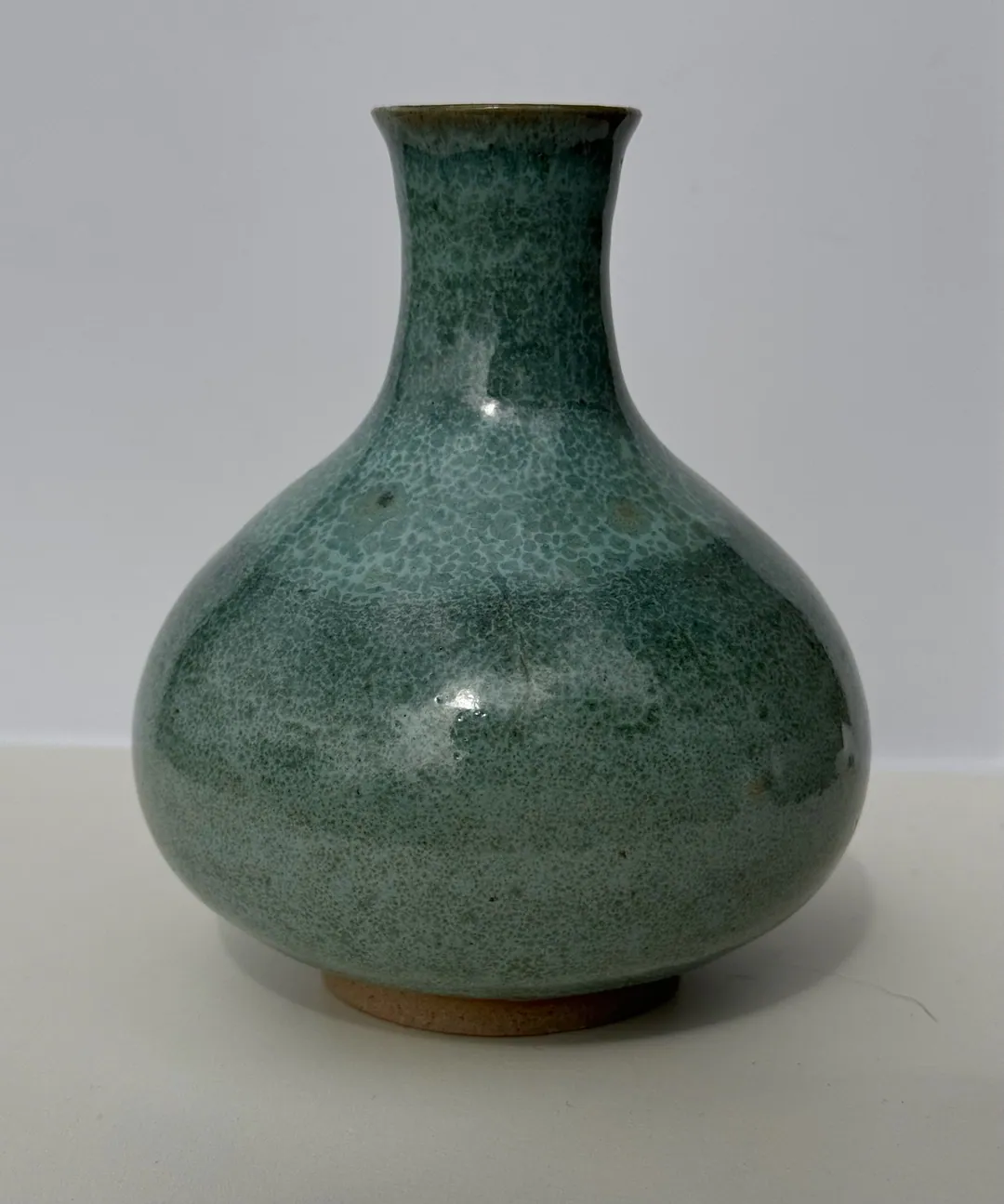Vase 010, view 3